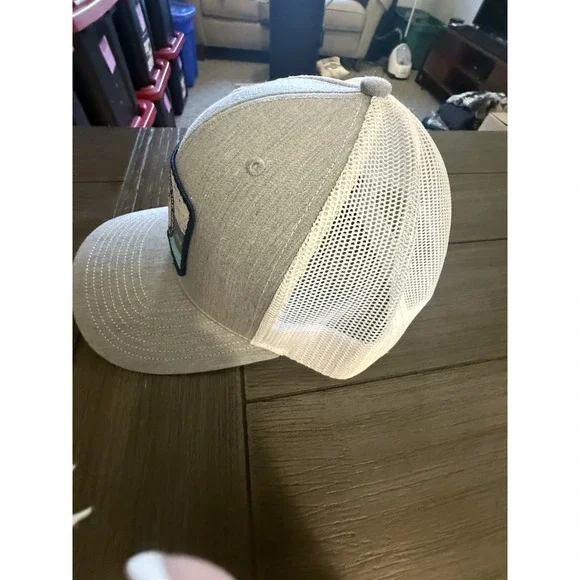 Goat Island Brewing Adjustable Strap‎ Mesh-Back Hat - Picture 3 of 7